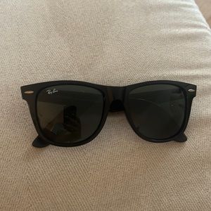 Ray-Ban Original Wayfarer Classic Sunglasses